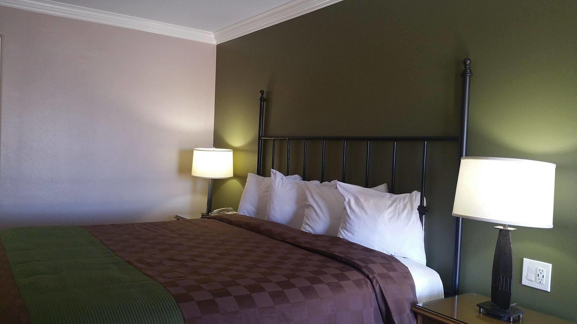 Verde Valley Inn Коттонвуд Экстерьер фото